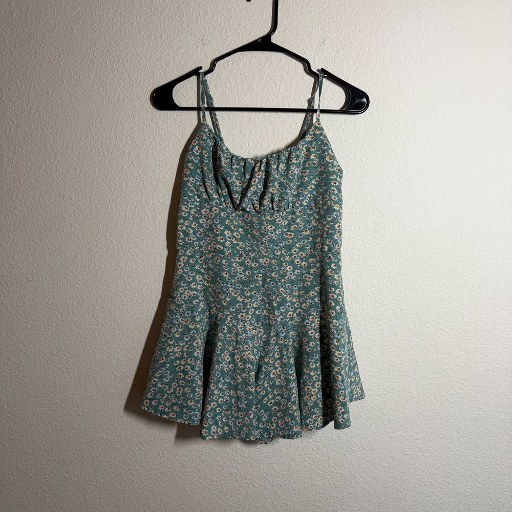 Women Romper Sage Green Floral Daisy Print Scoop Neck Pleated Back Zip One Piece